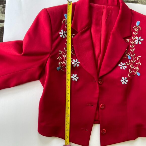 Manuel Cuevas Women's red cropped jacket - Picture 9 of 16